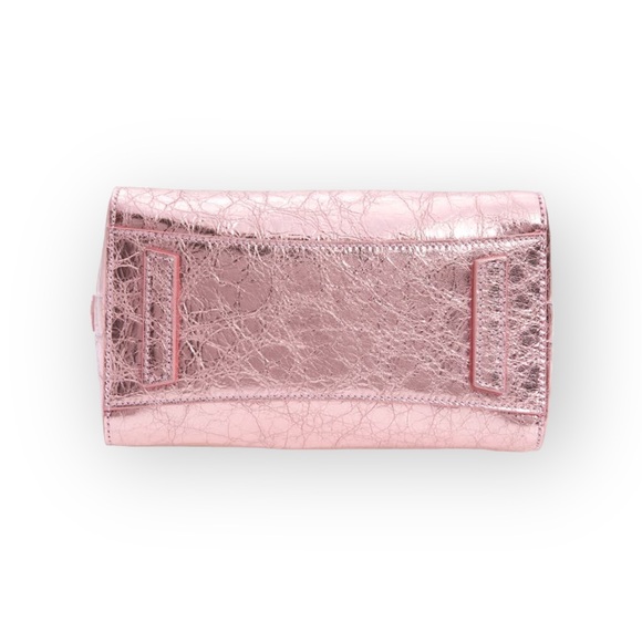 👜 🆕 Givenchy Mini Antigona Bag In Laminated Leather in color silk pink - Picture 5 of 11
